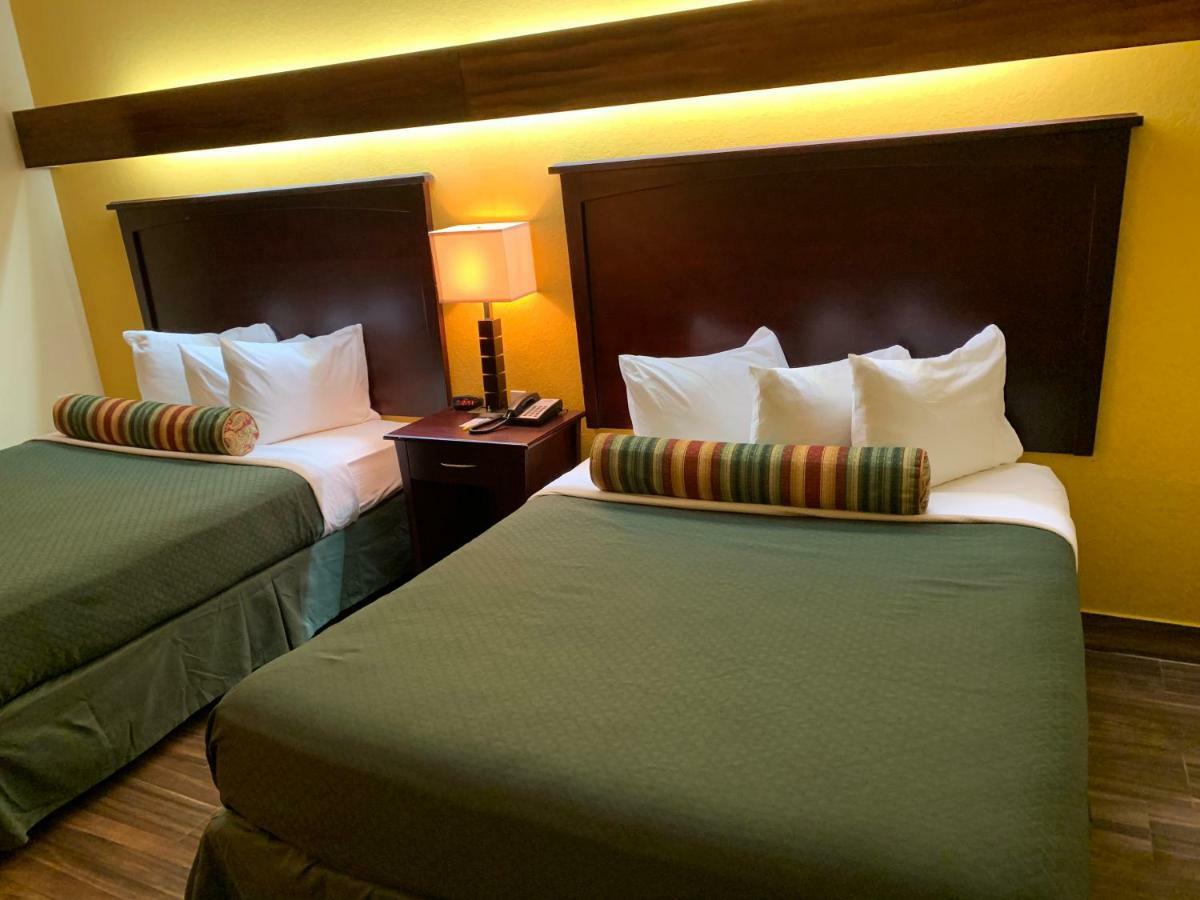 Days Inn & Suites By Wyndham Tampa/Raymond James Stadium Luaran gambar